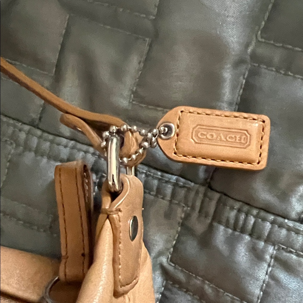 Vintage Coach Polka Dot Tan and Brown Demi mini Bag - Picture 2 of 9